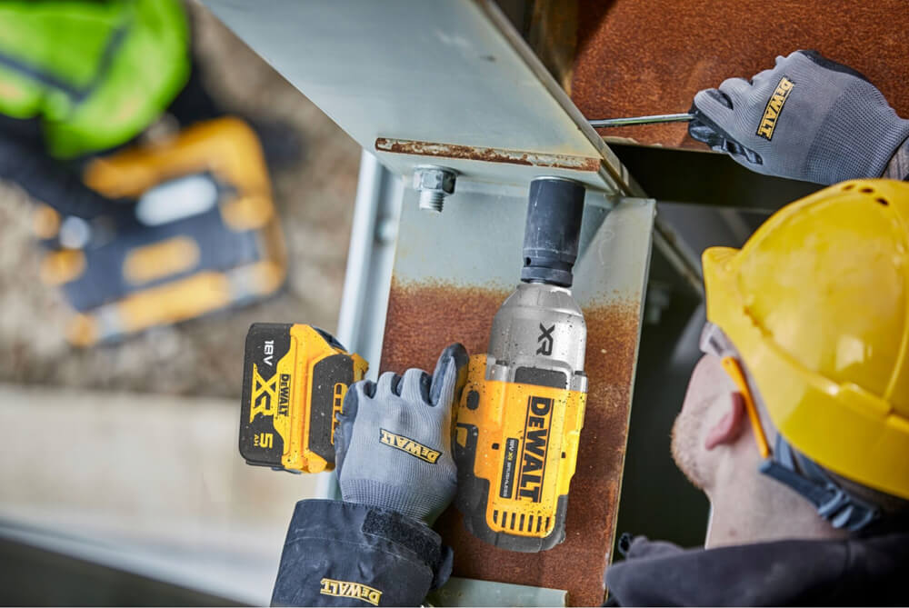 ��������� ������� �������������� ����������� DeWALT DCF900P2T 