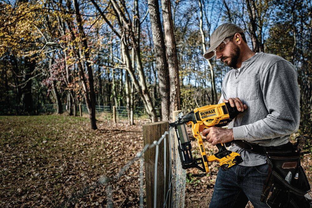 ������� ������������� �������������� ����������� DeWALT DCFS950N 