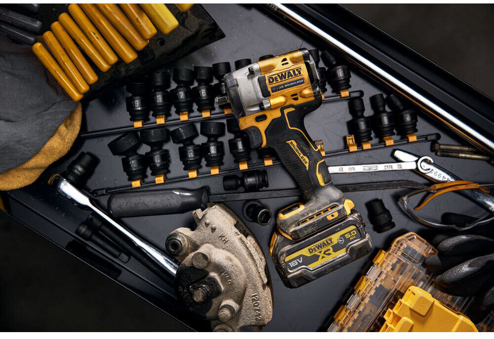 ��������� ������� �������������� ����������� DeWALT DCF923P2G 