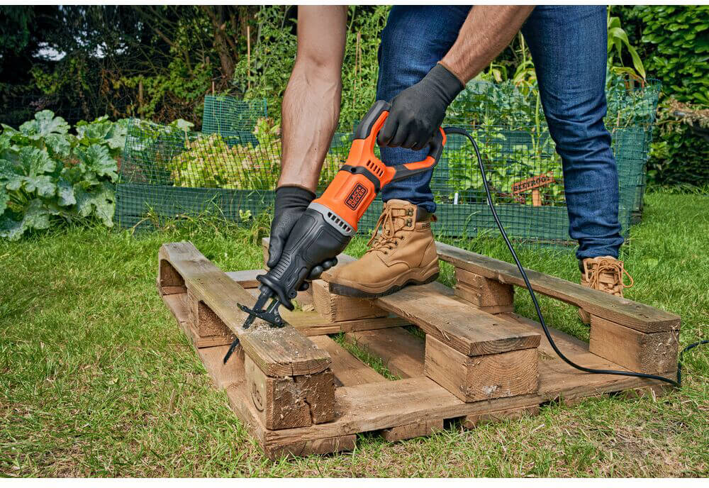 ���� ��������� ������� BLACK+DECKER BES301 