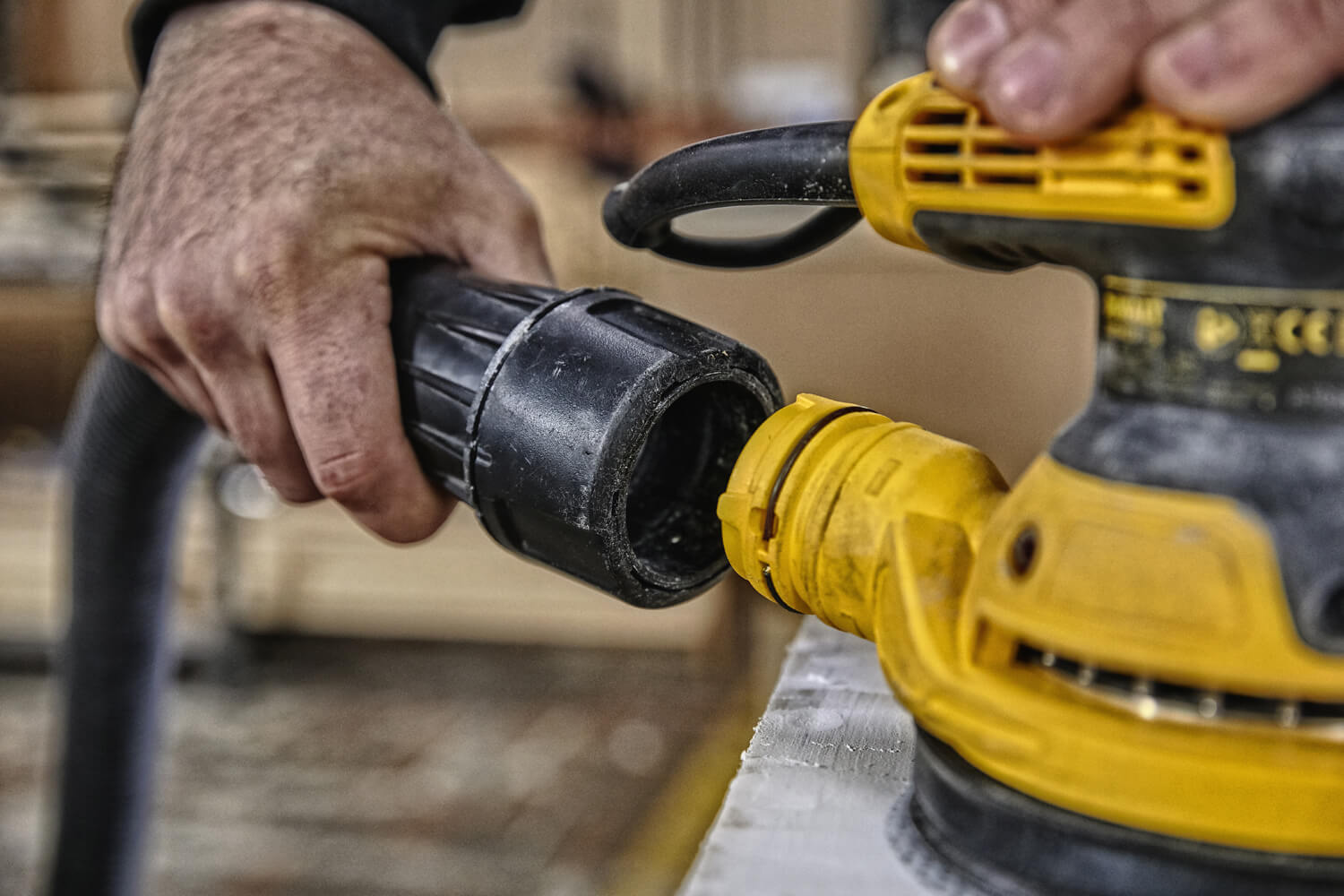 ���������� �������������� ������� DeWALT DWE6423 