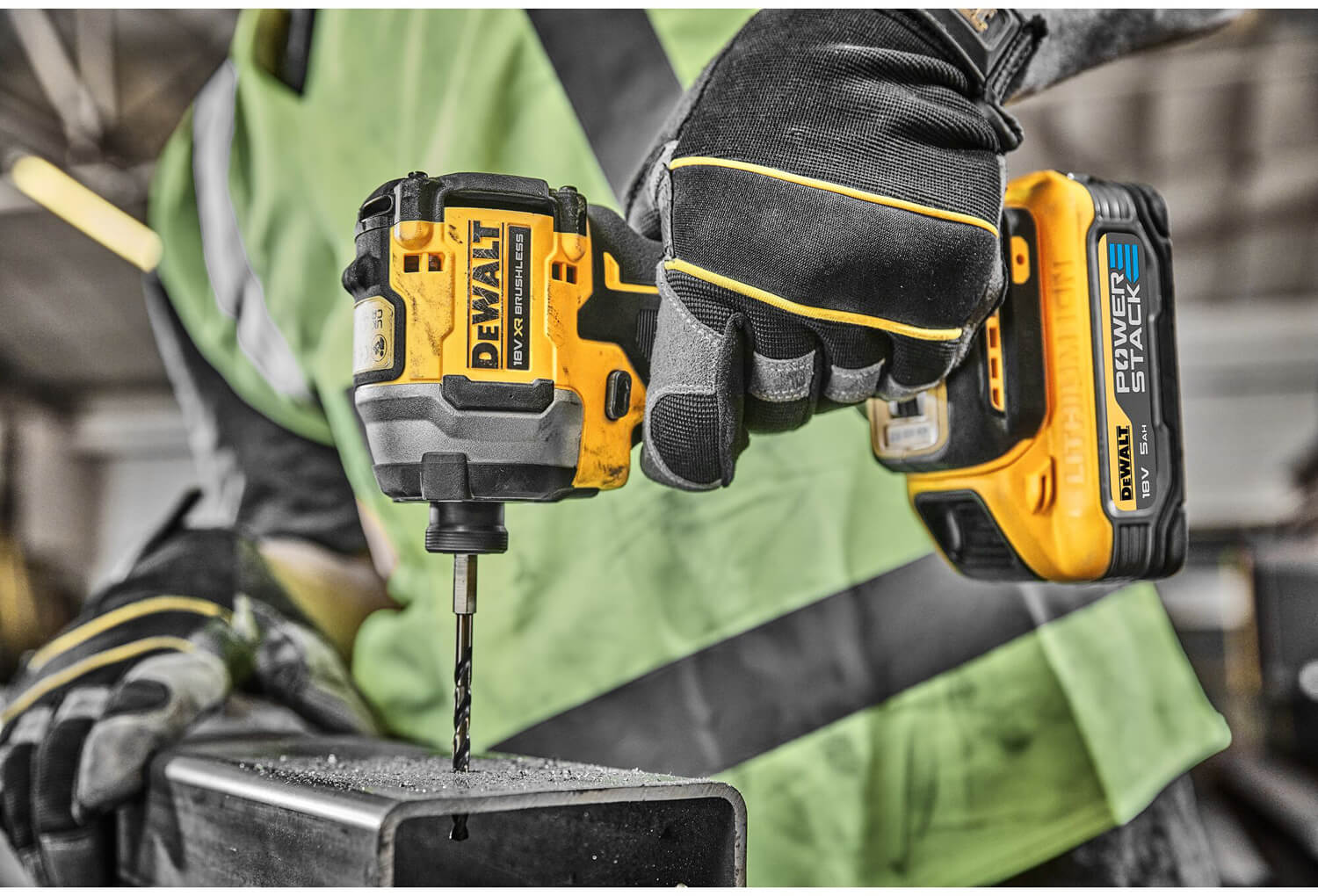 ����� �� ���� ������������ ����������� DeWALT DCK2050H2T 