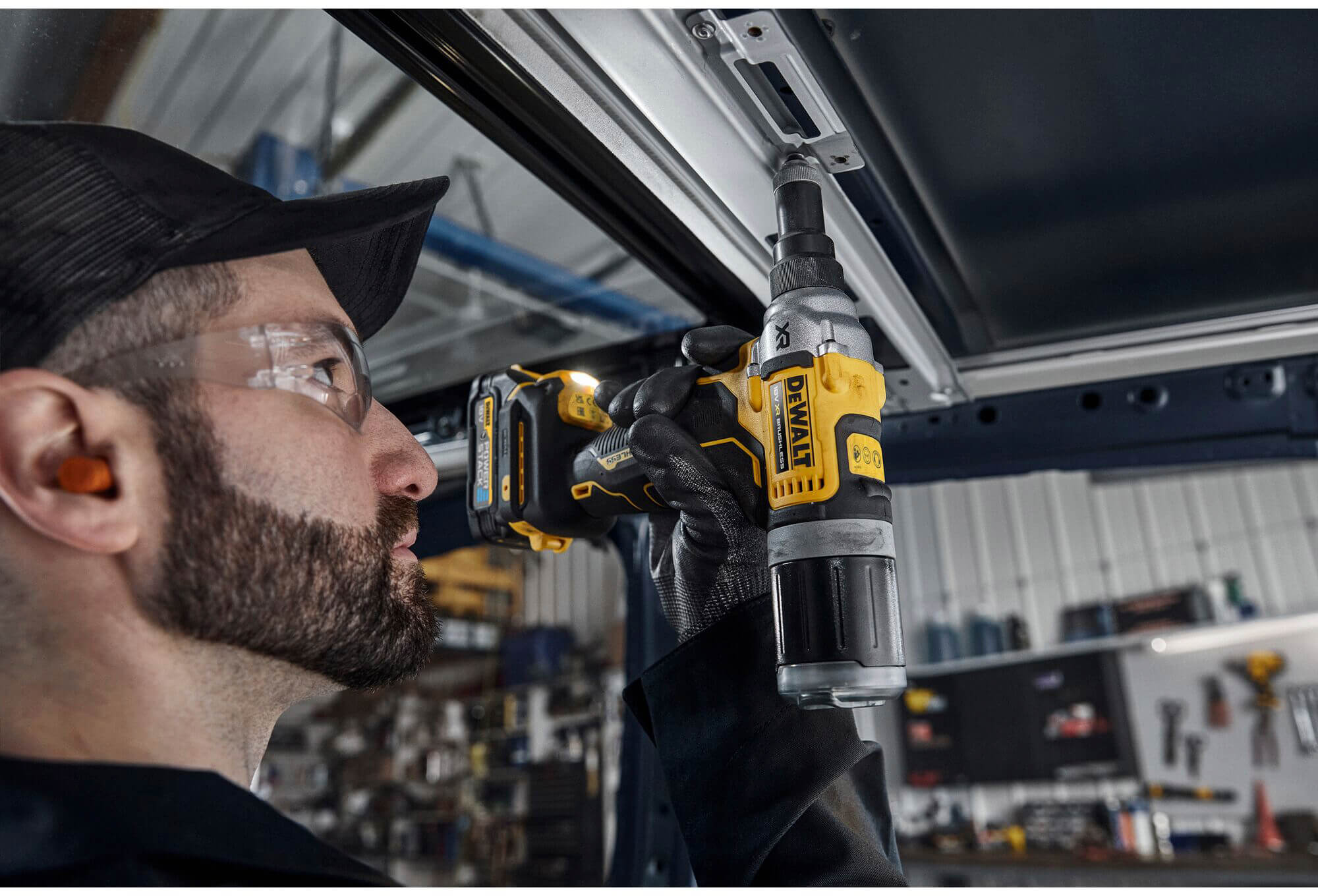 ���������� �������������� ����������� DeWALT DCF414NT 