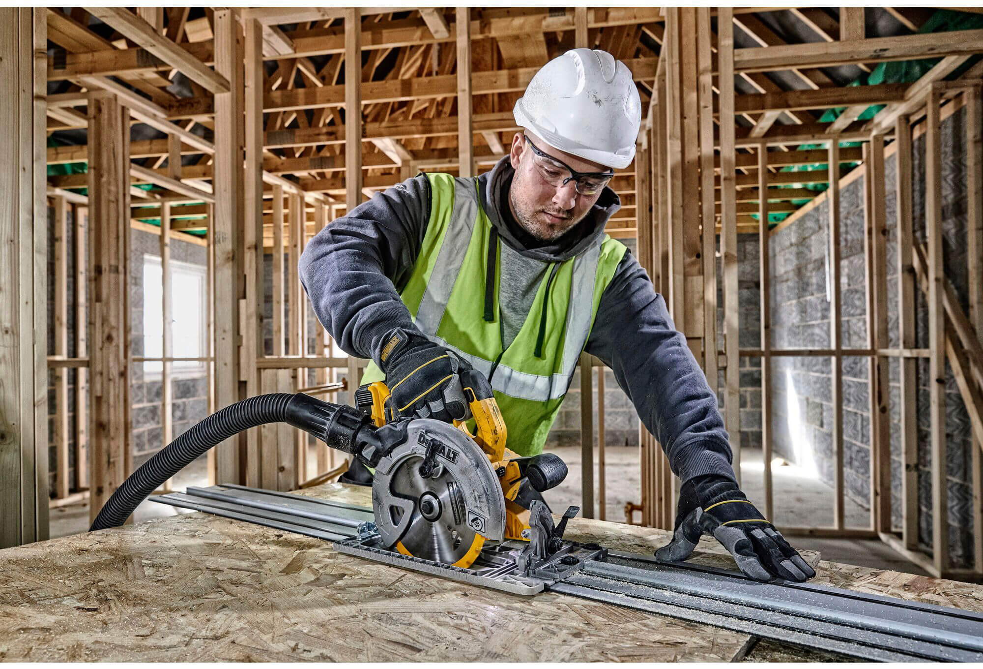 ���� �������� �������������� ����������� DeWALT DCS572NT 