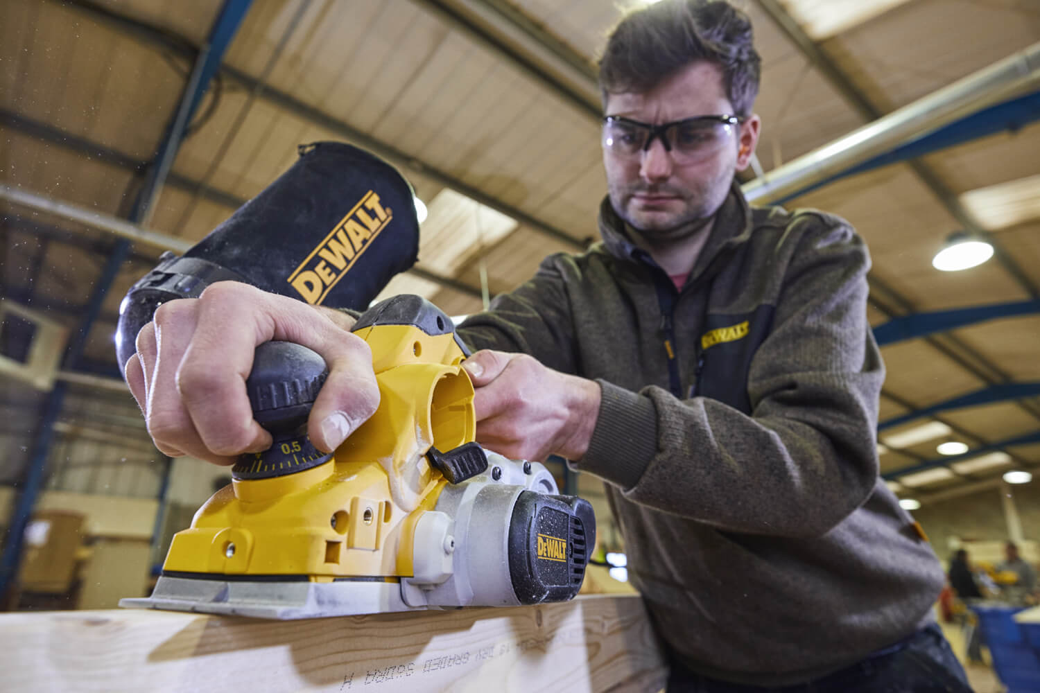 ������� ������� DeWALT D26500 