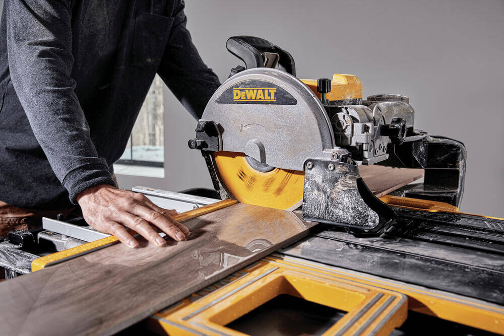 ��������� ���������� ������� DeWALT D36000 