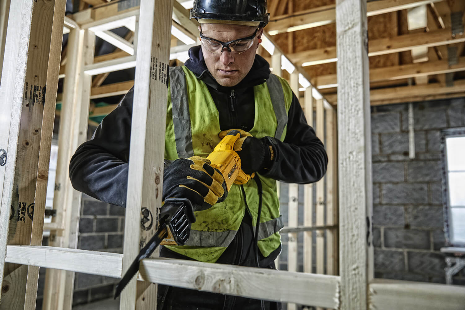 ���� ��������� ������� DeWALT DWE305PK 