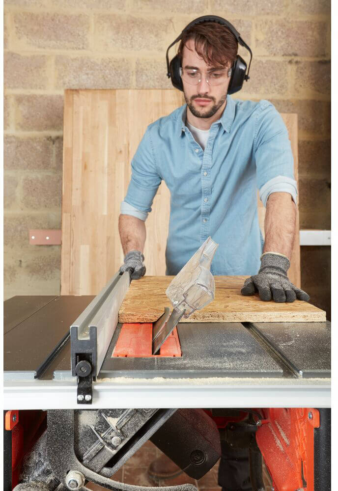 ���� ���������� ������� BLACK+DECKER BES720 