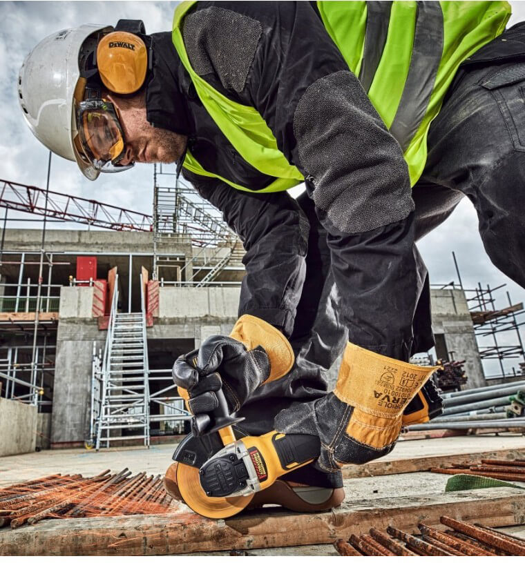 ���������� ������� - �������� �������������� ����������� DeWALT DCG405P2 