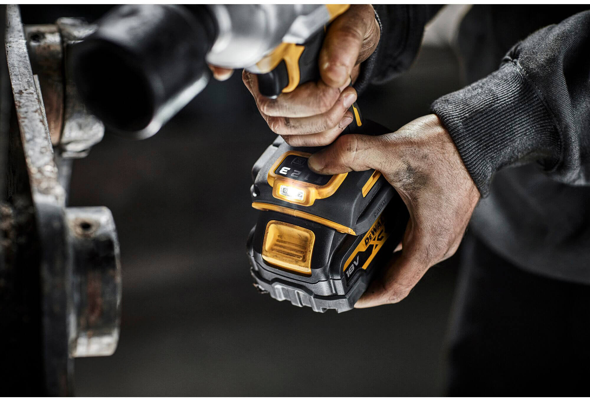 ��������� ������� �������������� ����������� DeWALT DCF961N 