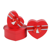 ���������� ������� UFO 50341-301 ���� 3 �� RED HEART ����. 