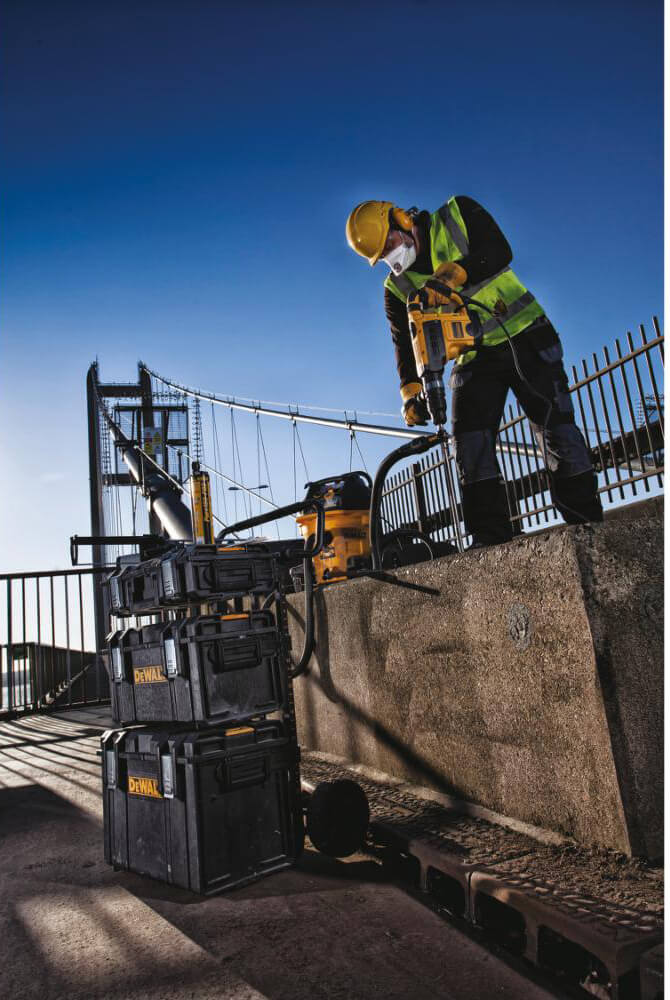 ��� � ����� ������� DeWALT DT60230 