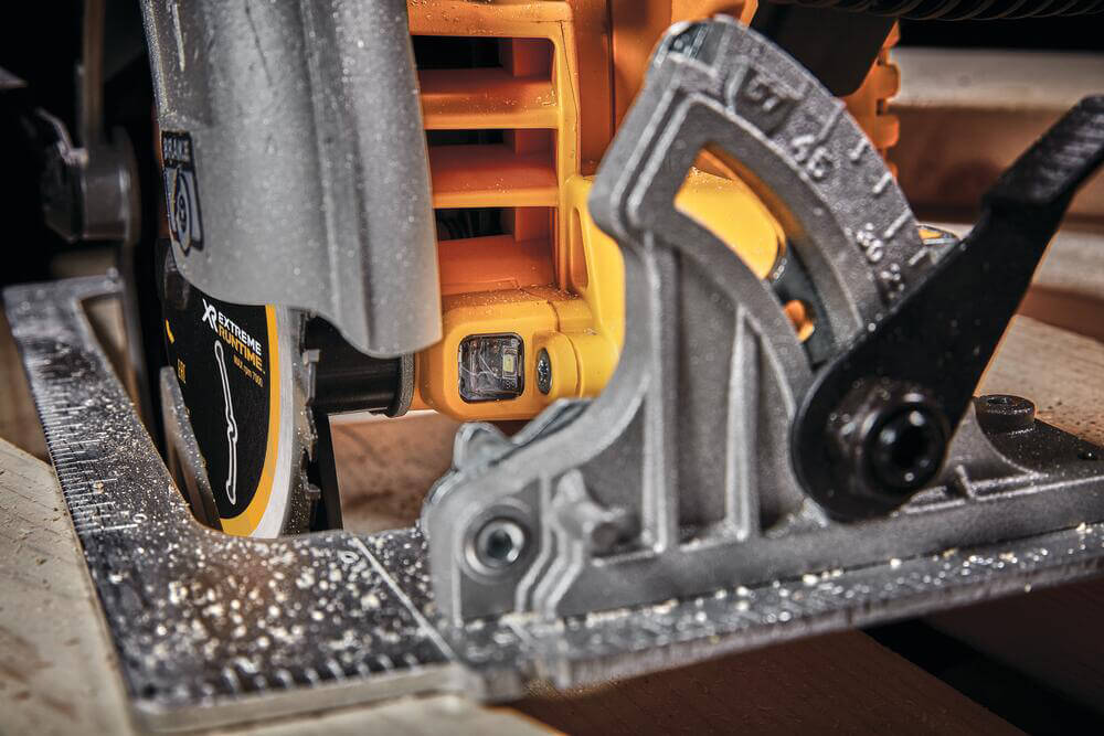 ���� �������� �������������� ����������� DeWALT DCS573T1 