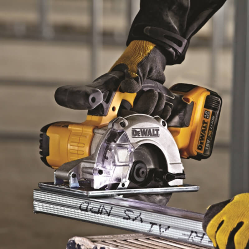 ���� �������� �������������� DeWALT DCS373N 