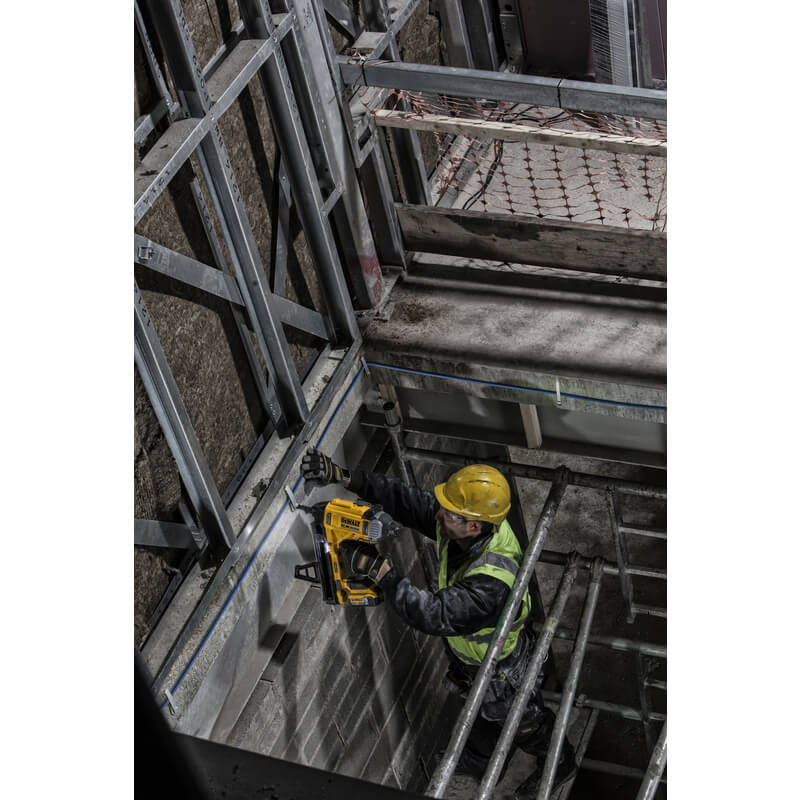 �������� �������������� �������������� ����������� DeWALT DCN890P2 