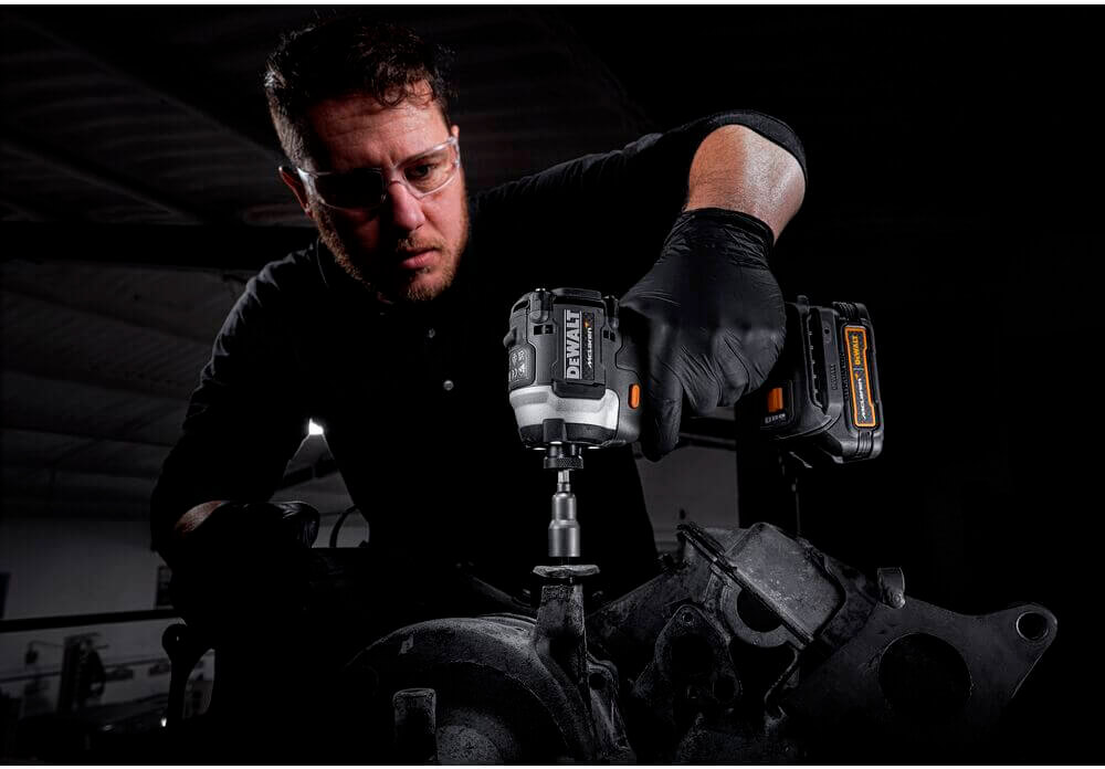 ��������� ������� McLaren F1 TEAM LIMITED EDITION DeWALT DCF85ME2GT 