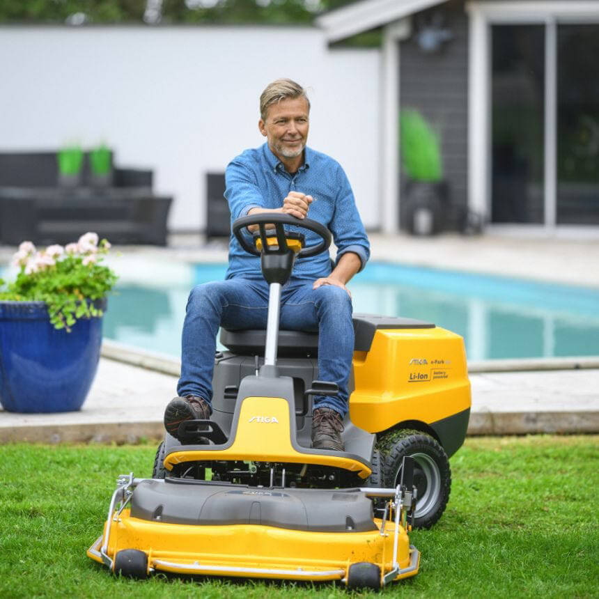 ������ �������������� STIGA e-Park220 