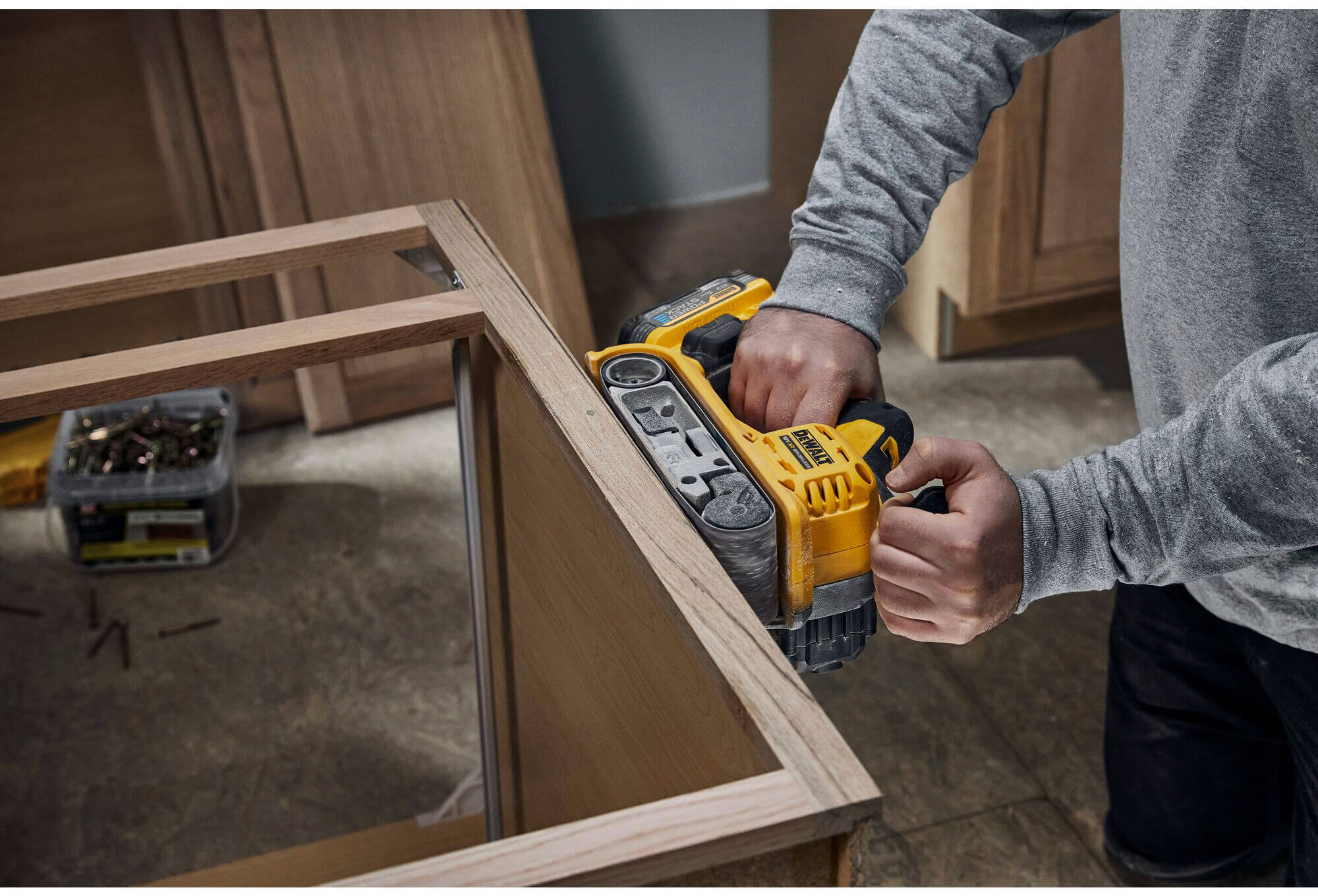 ���������� ��������� �������������� ����������� DeWALT DCW220N 