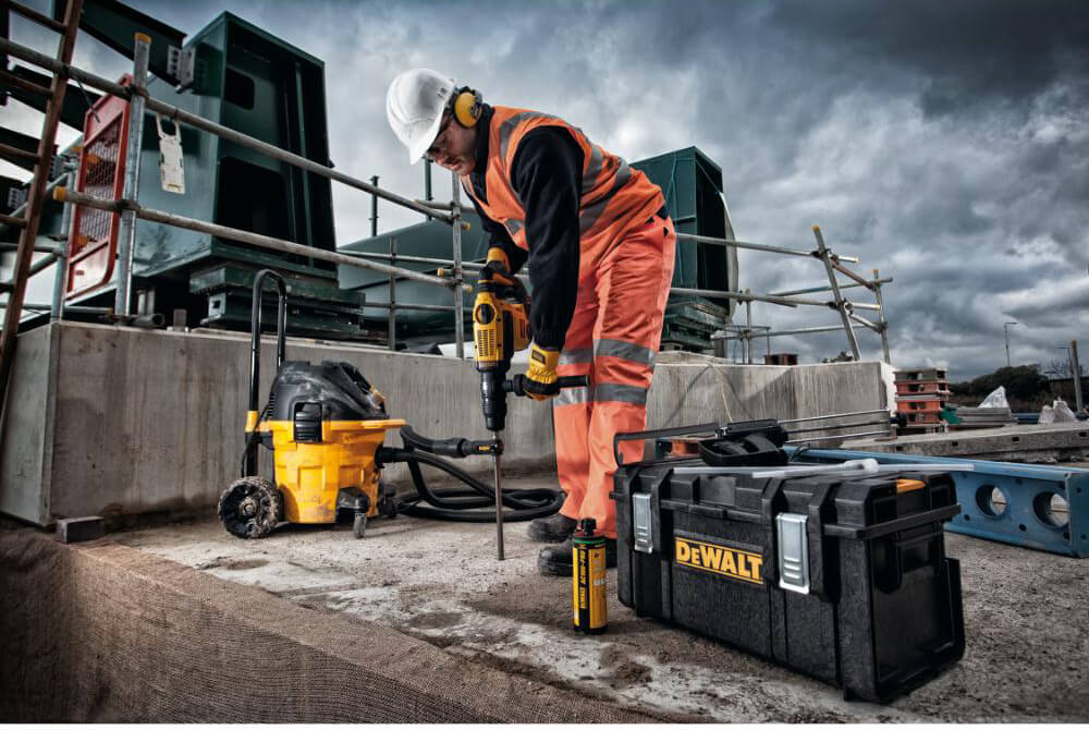 ��� � ����� ������� DeWALT DT60230 