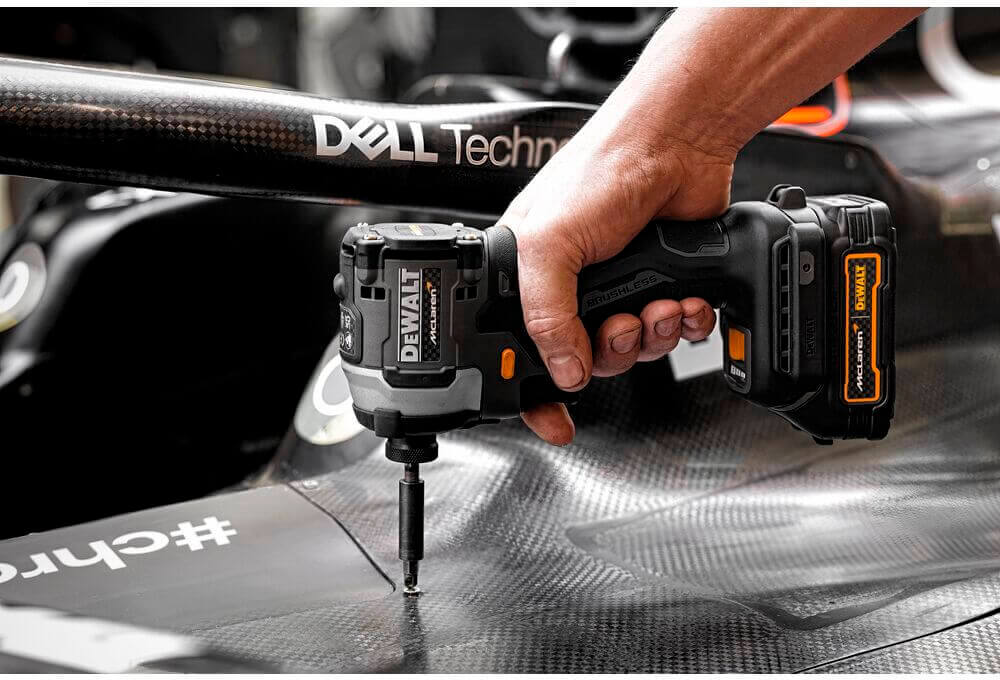 ��������� ������� McLaren F1 TEAM LIMITED EDITION DeWALT DCF85ME2GT 