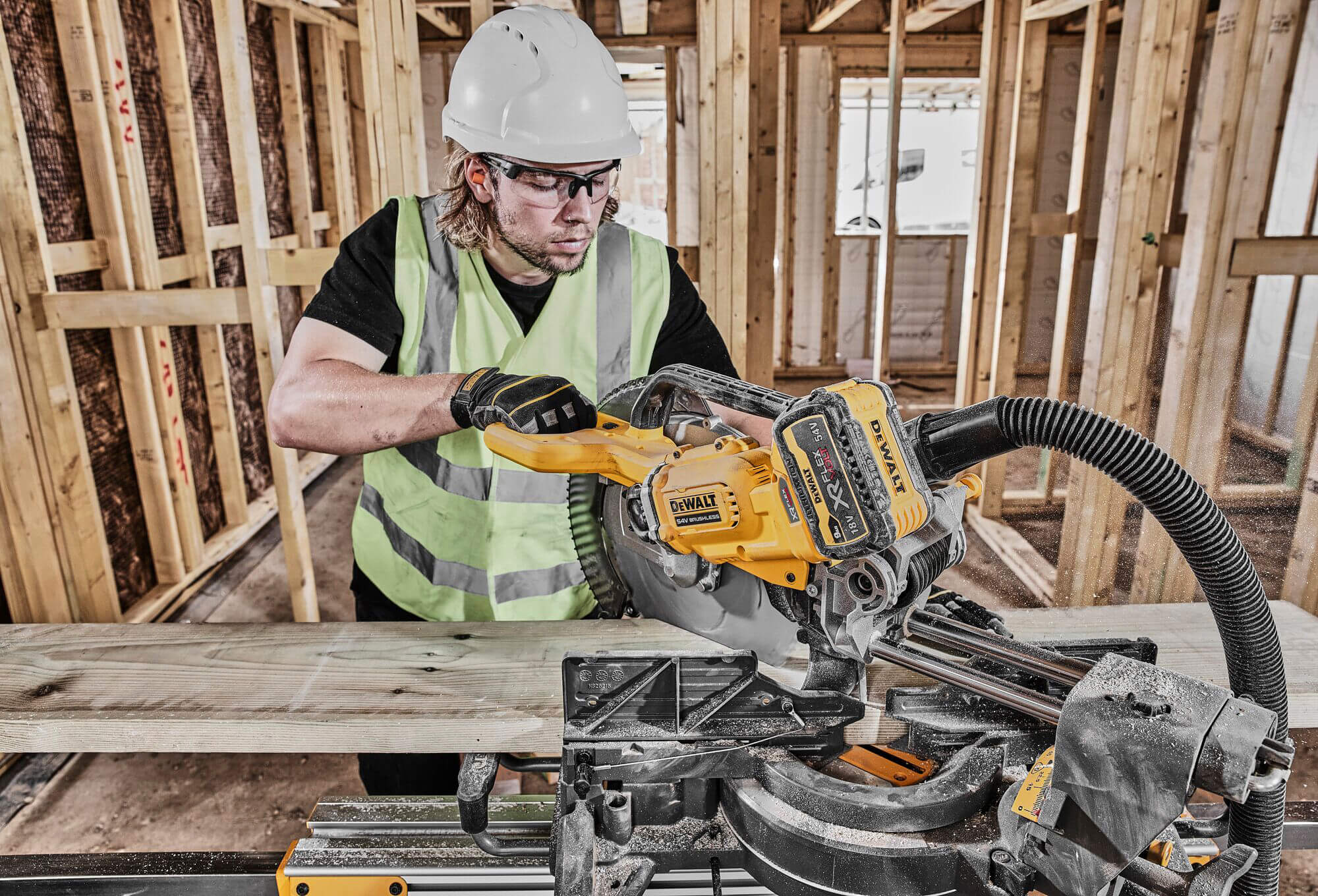 ���� ����������� �������������� ���������� DeWALT DCS781N 