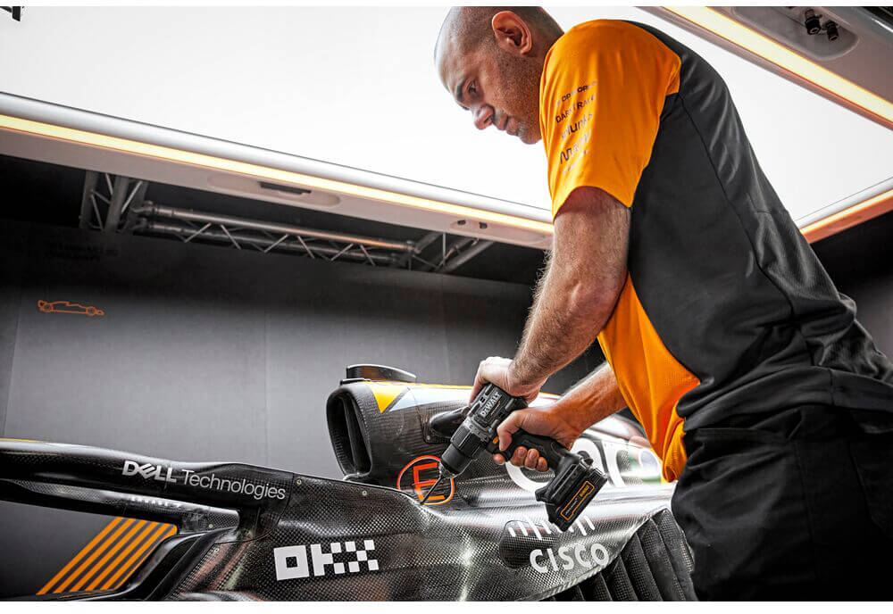 �����-��������� McLaren F1 TEAM LIMITED EDITION DeWALT DCD85ME2GT 