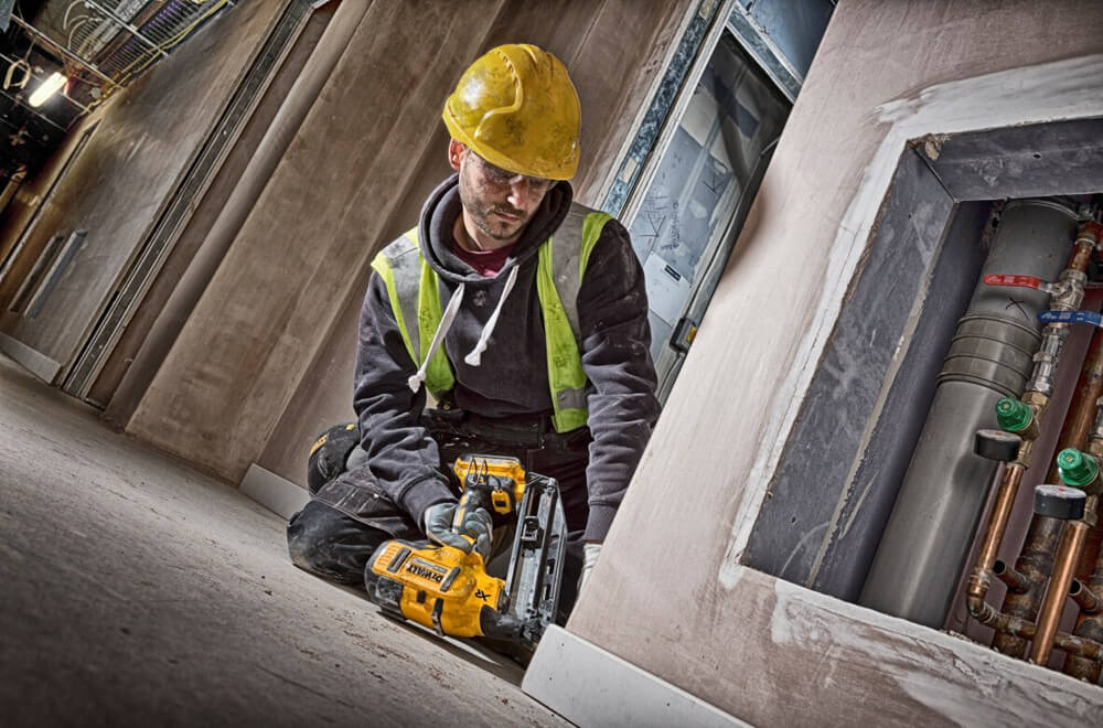 �������� �������������� �������������� ����������� DeWALT DCN662NT 