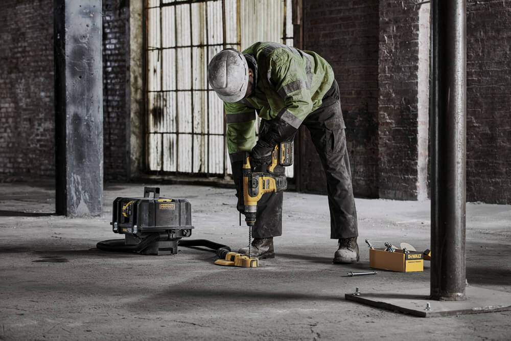 ���������� �������������� ����������� SDS-Plus DeWALT DCH417NT 