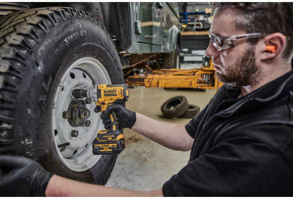 ��������� ������� �������������� ����������� DeWALT DCF891P2G 