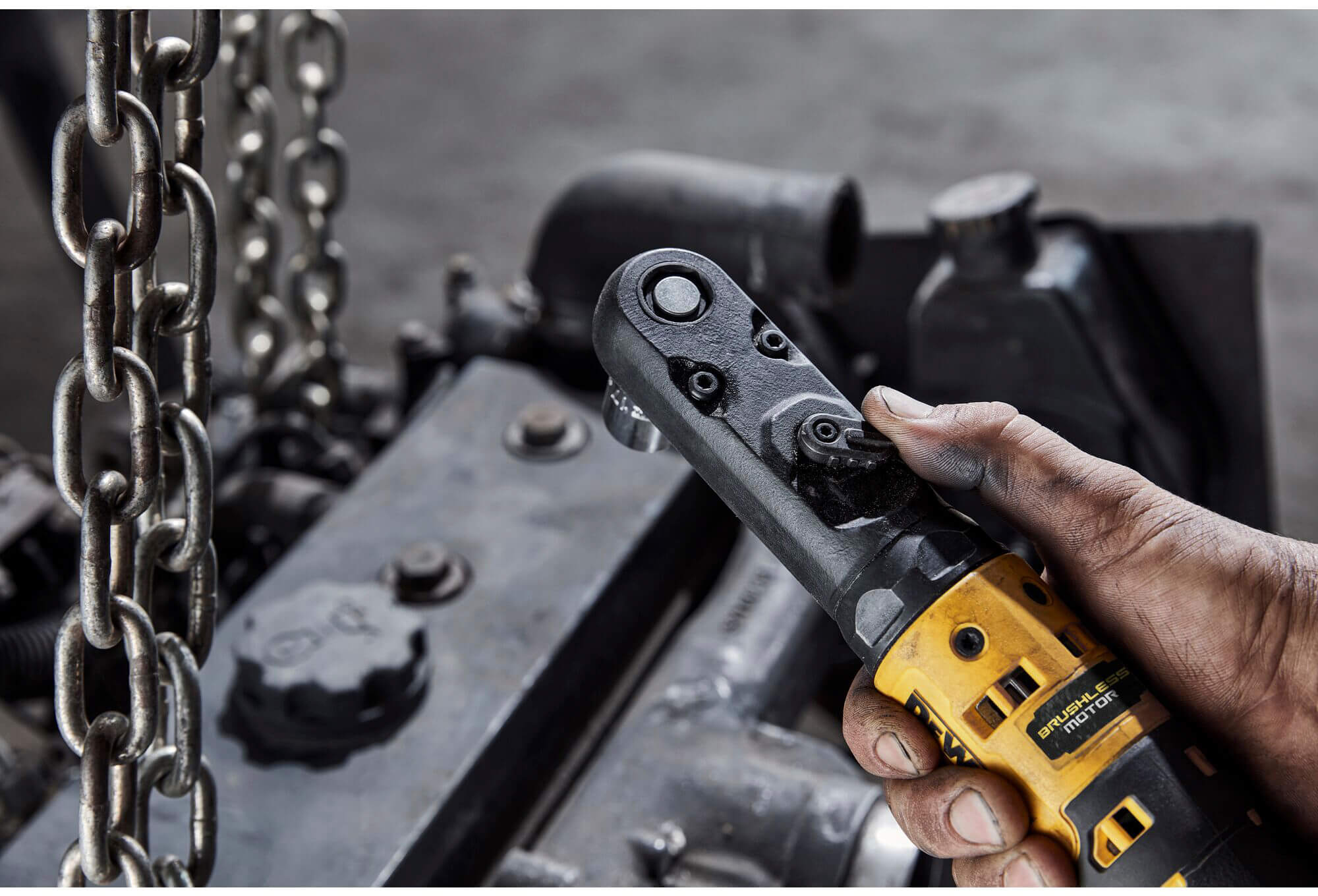 ��������� ������� - �������� �������������� ����������� DeWALT DCF510E2G 