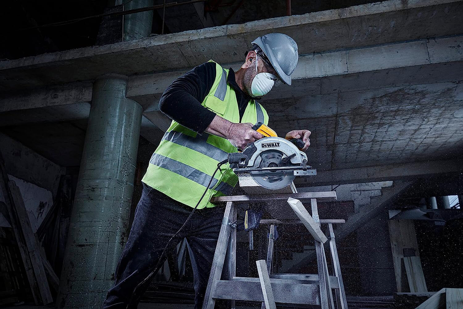 ���� �������� ������� DeWALT DWE5615 