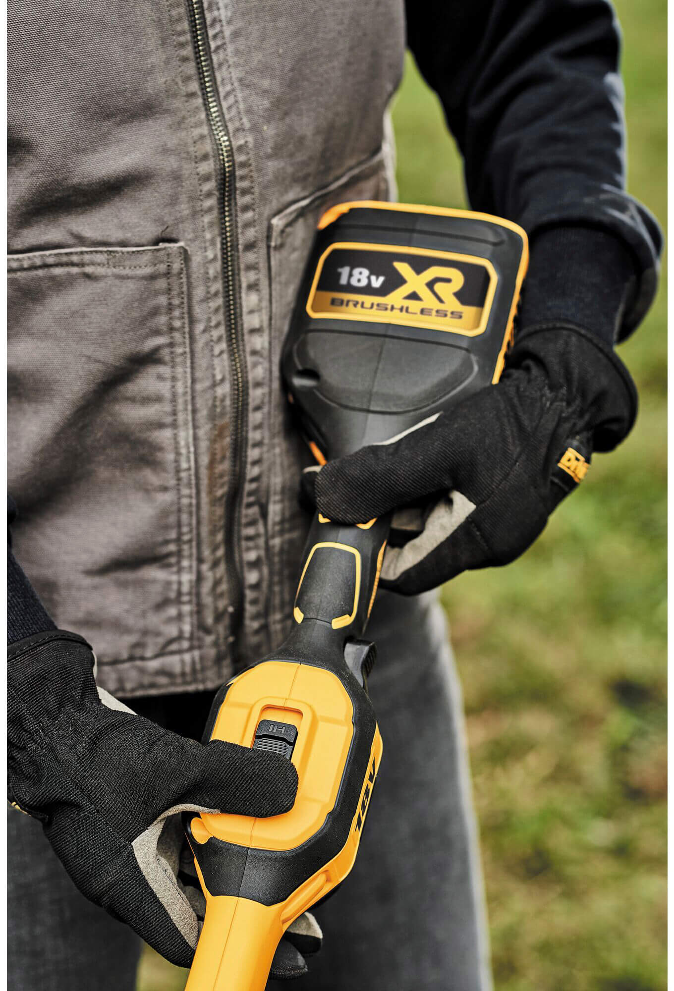 ���� �������������� ����������� DeWALT DCMST561N 