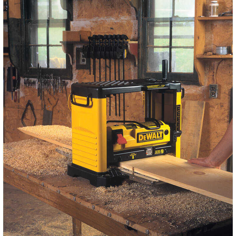 ������ ���������� ������� DeWALT DW733 