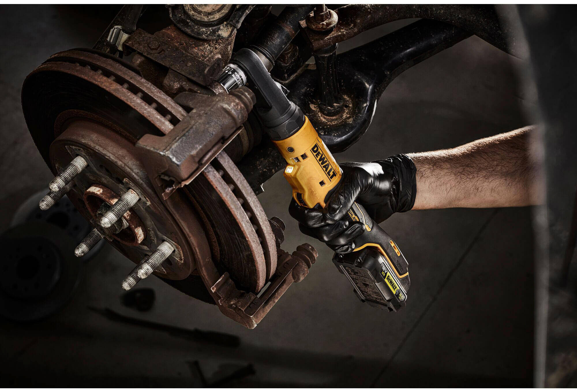 ��������� ������� - �������� �������������� ����������� DeWALT DCF500L2G 