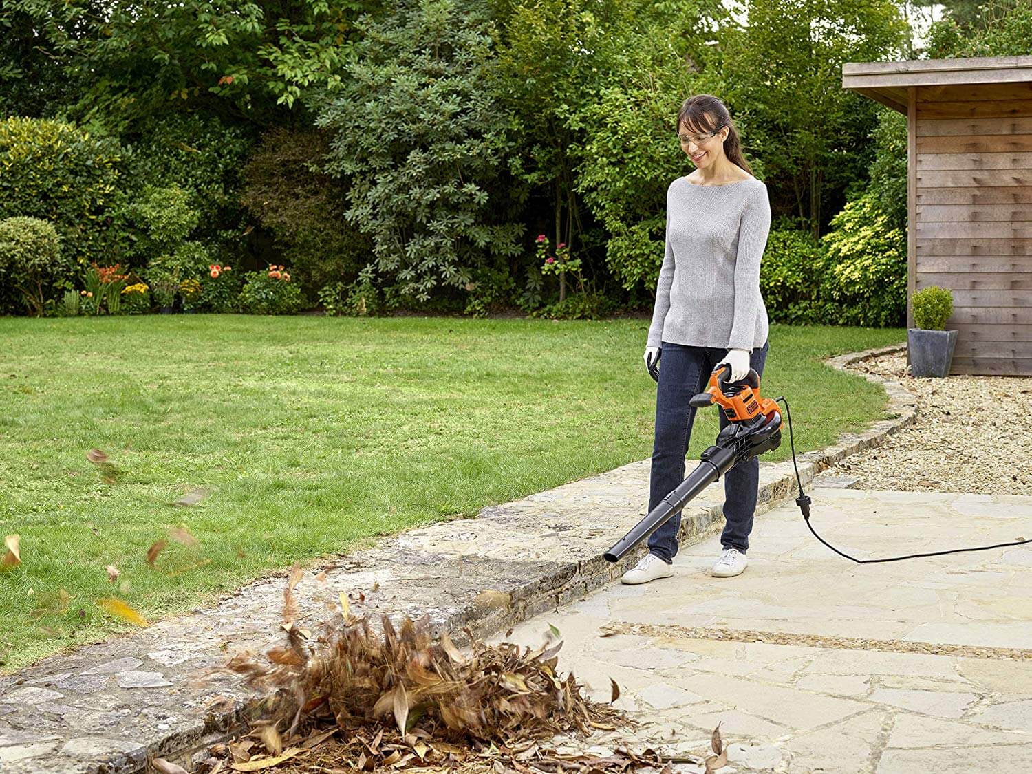 ������� ������� ������������� BLACK+DECKER BEBLV300 