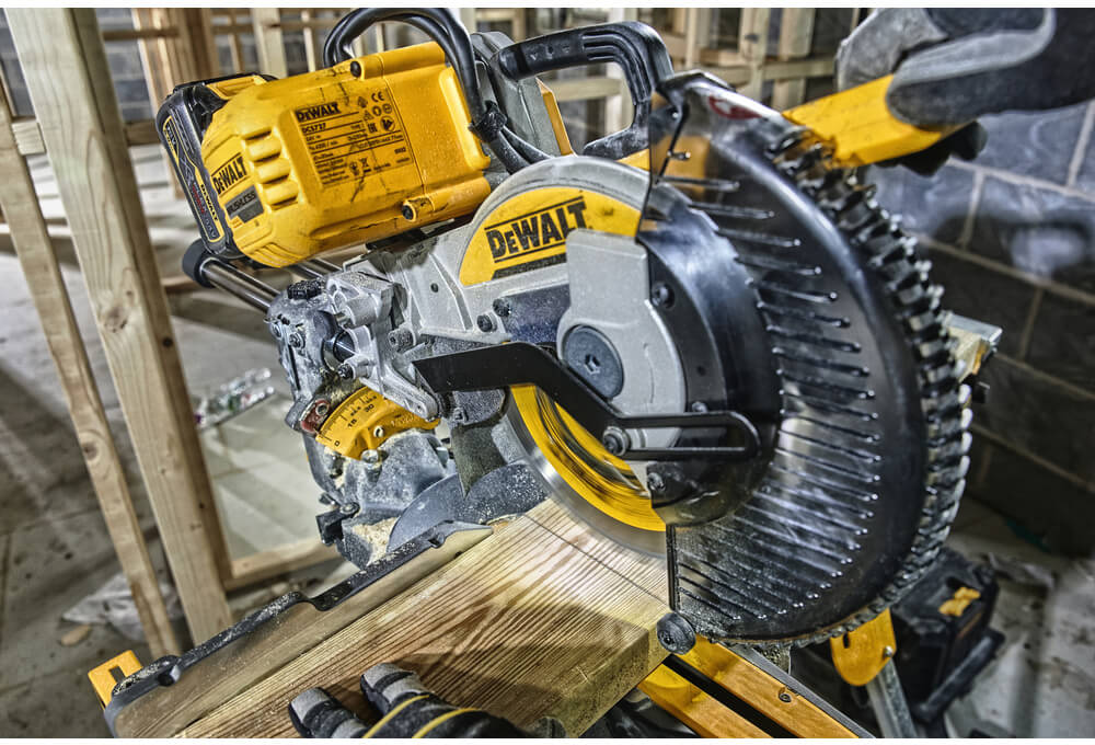 ���� ����������� �������������� ����������� DeWALT DCS727N 