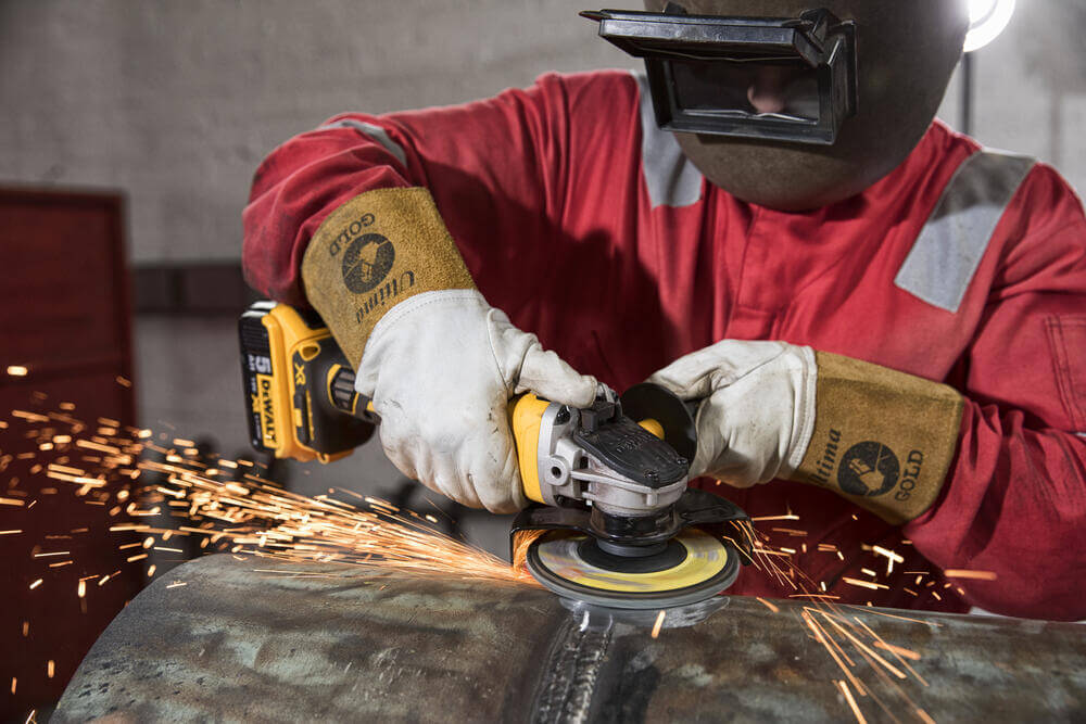 ���������� ������� - �������� �������������� ����������� DeWALT DCG405P3 