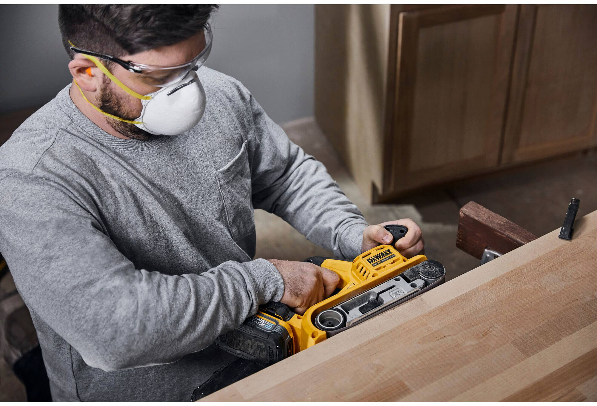 ���������� ��������� �������������� ����������� DeWALT DCW220N 