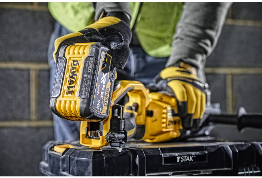 ����� �������������� ����������� DeWALT DCD470N 