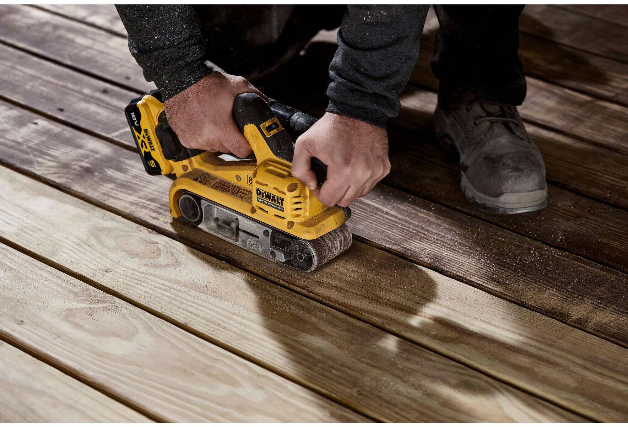 ���������� ��������� �������������� ����������� DeWALT DCW220P2 