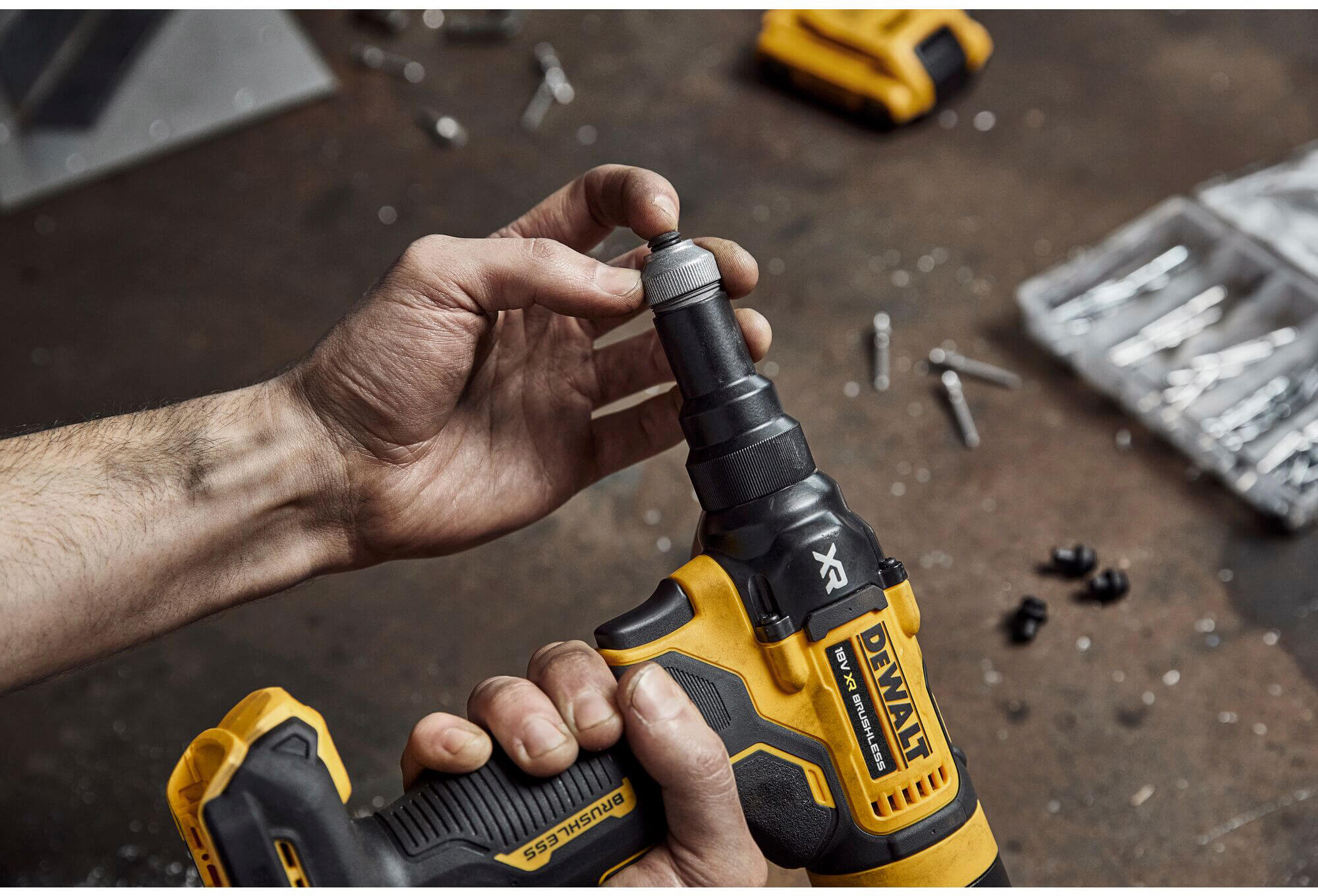 ���������� �������������� ����������� DeWALT DCF403NT 