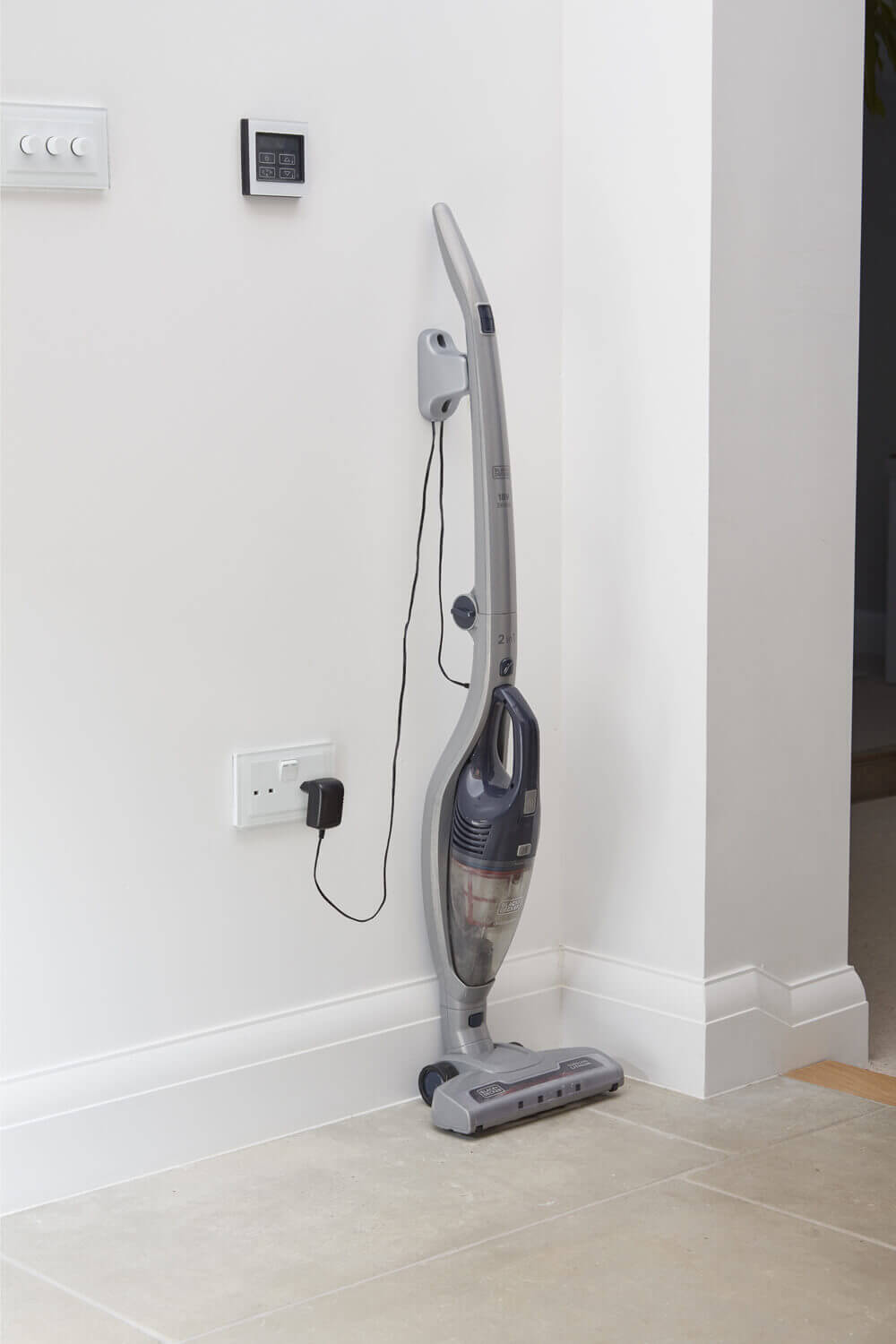 ������� �������������� (������������) BLACK+DECKER SVB520JW 