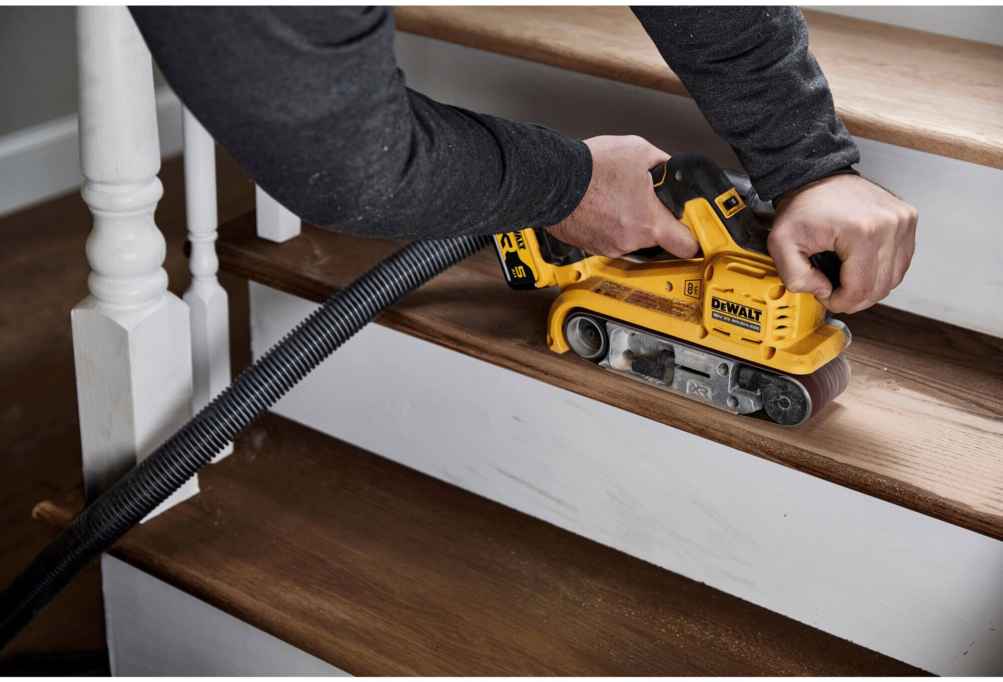 ���������� ��������� �������������� ����������� DeWALT DCW220P2 