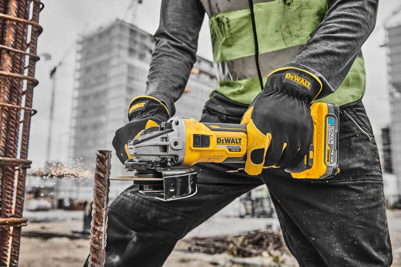 ���������� ������� - �������� �������������� ����������� DeWALT DCG405H2T 