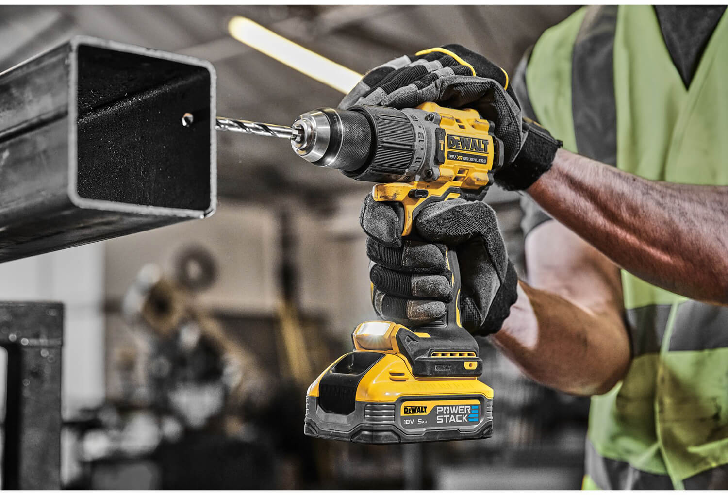 ����� �� ���� ������������ ����������� DeWALT DCK2050H2T 