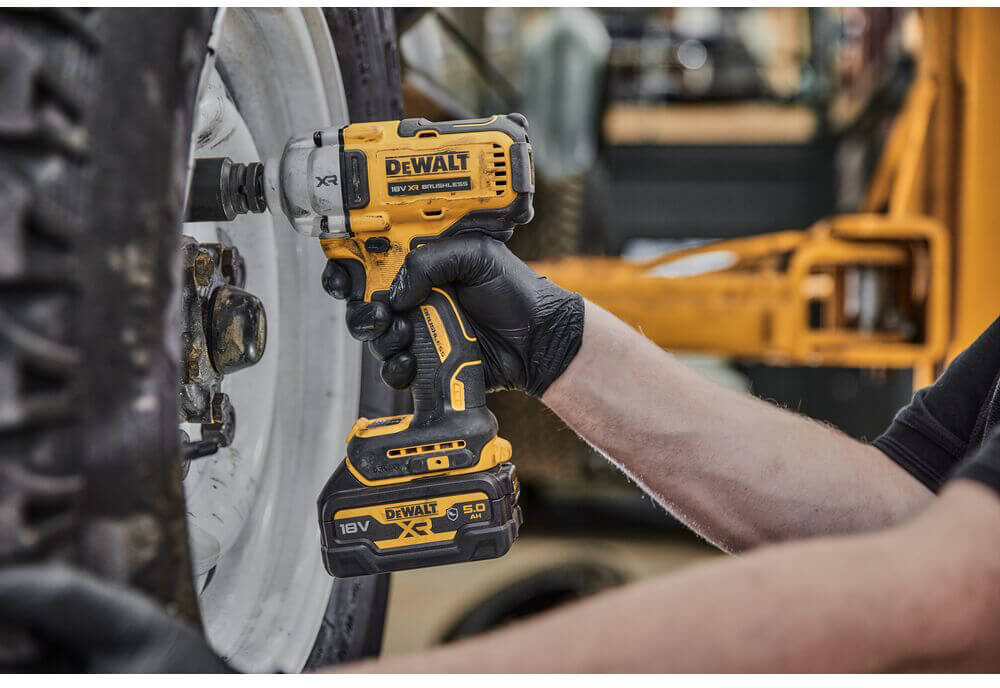 ��������� ������� �������������� ����������� DeWALT DCF891NT 