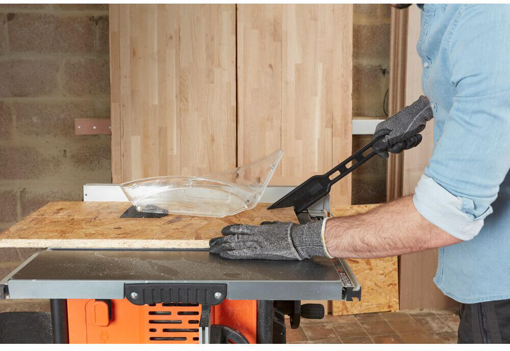 ���� ���������� ������� BLACK+DECKER BES720 