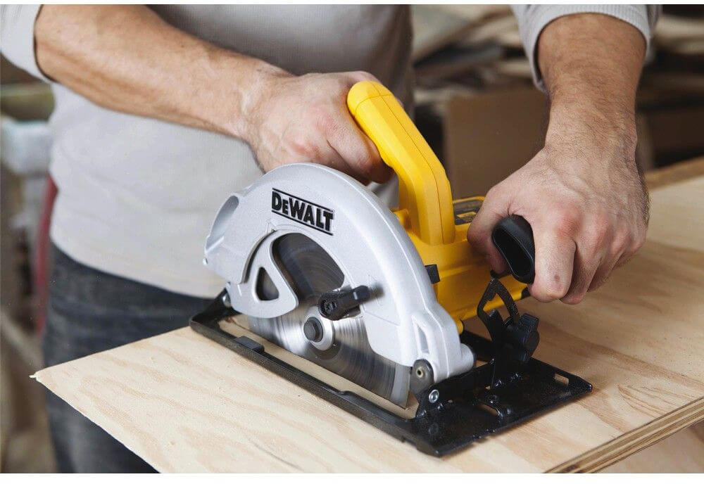 ���� �������� ������� DeWALT DWE560K 