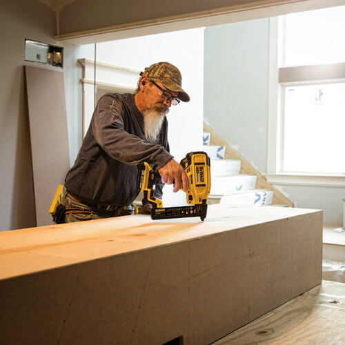 ������� ������������� �������������� ����������� DeWALT DCN681N 