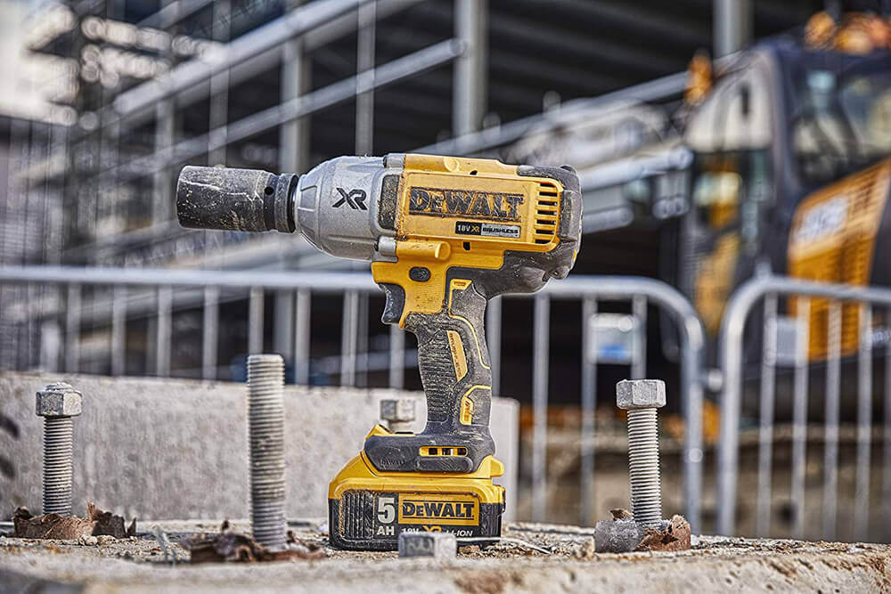 ��������� ������� �������������� ����������� DeWALT DCF897NT 